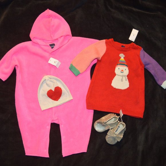 Baby Gap NWT Pink Fleece Romper Snowman Dress Beanie Moccasin 4 Piece Lot - Picture 1 of 5